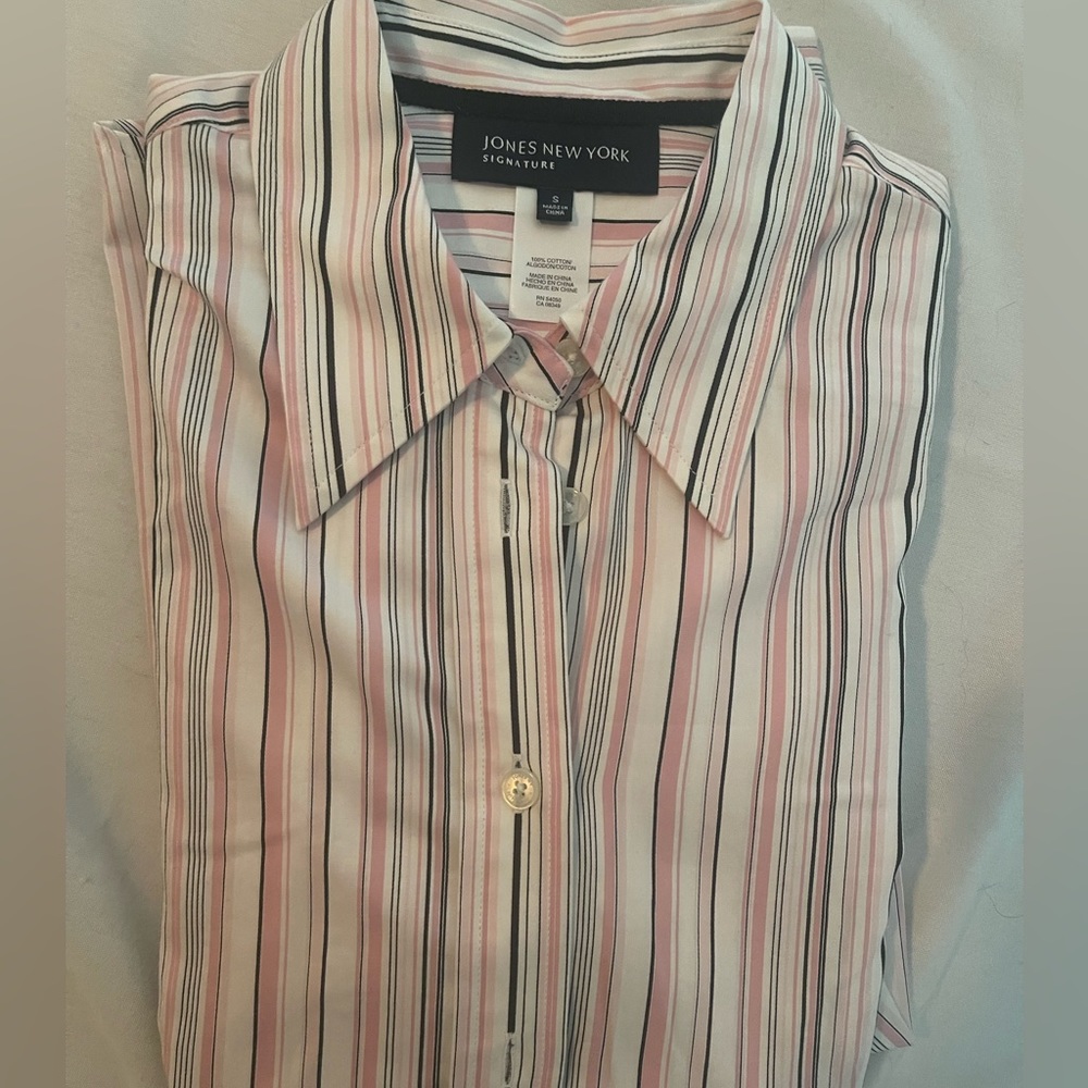 Jones New York signatures long sleeve striped long sleeve button up shirt size S